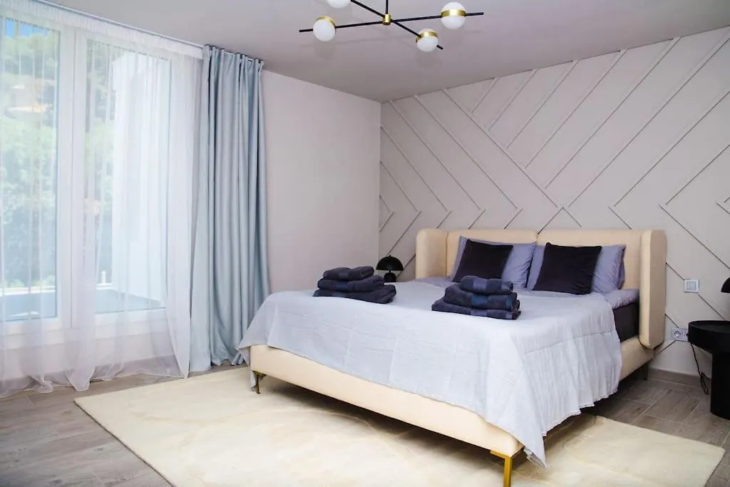 Residencia Ardilla Villa Marbella